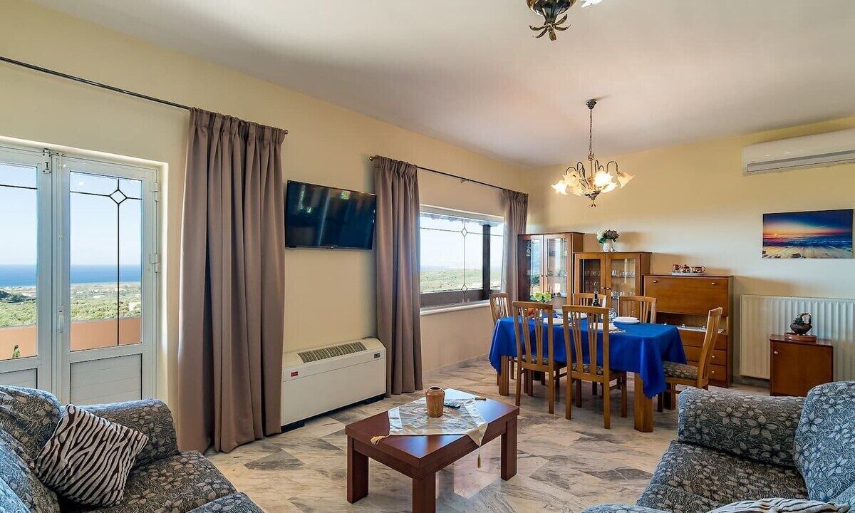 Photo of Bedroom in Polemarchi