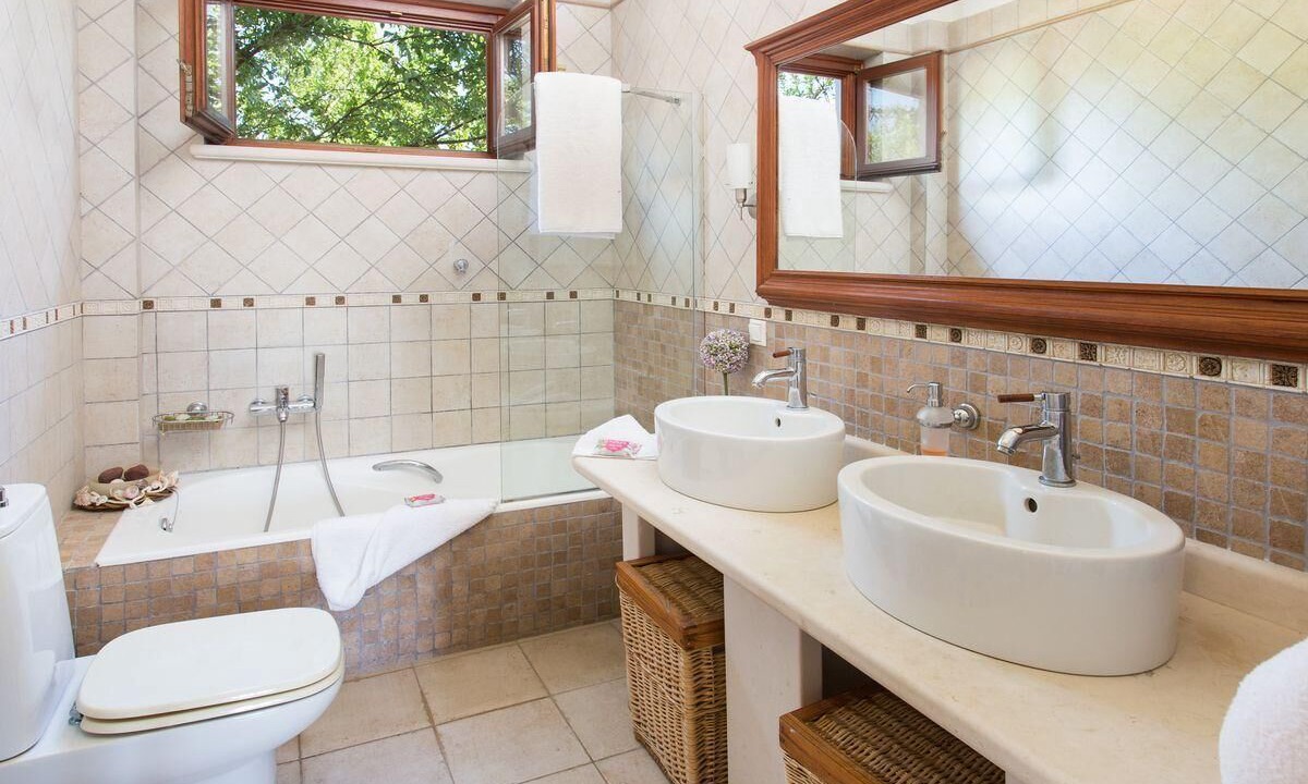 Photo of Bathroom in Agia Marina