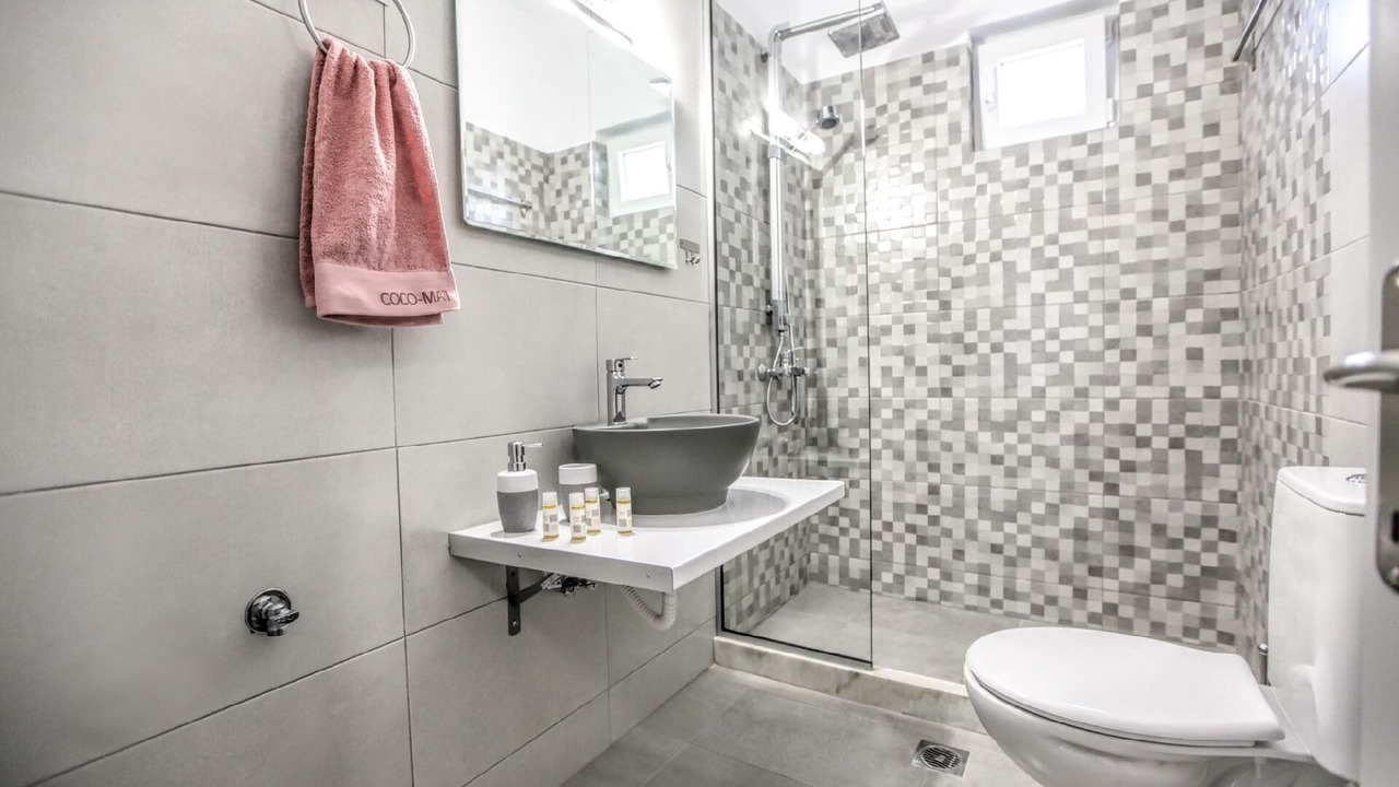 Photo of Bathroom in Kalambaka