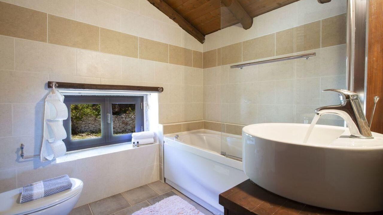 Photo of Bathroom in Lefkas