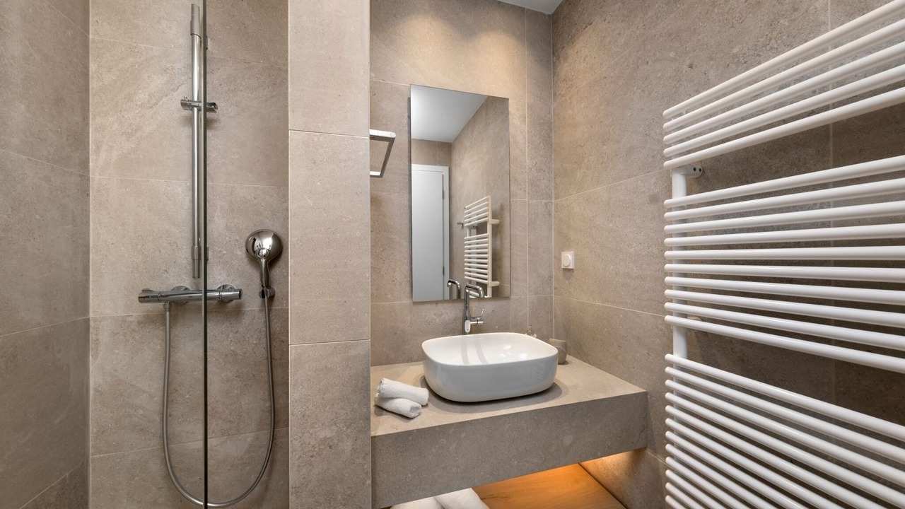 Photo of Bathroom in Plintri