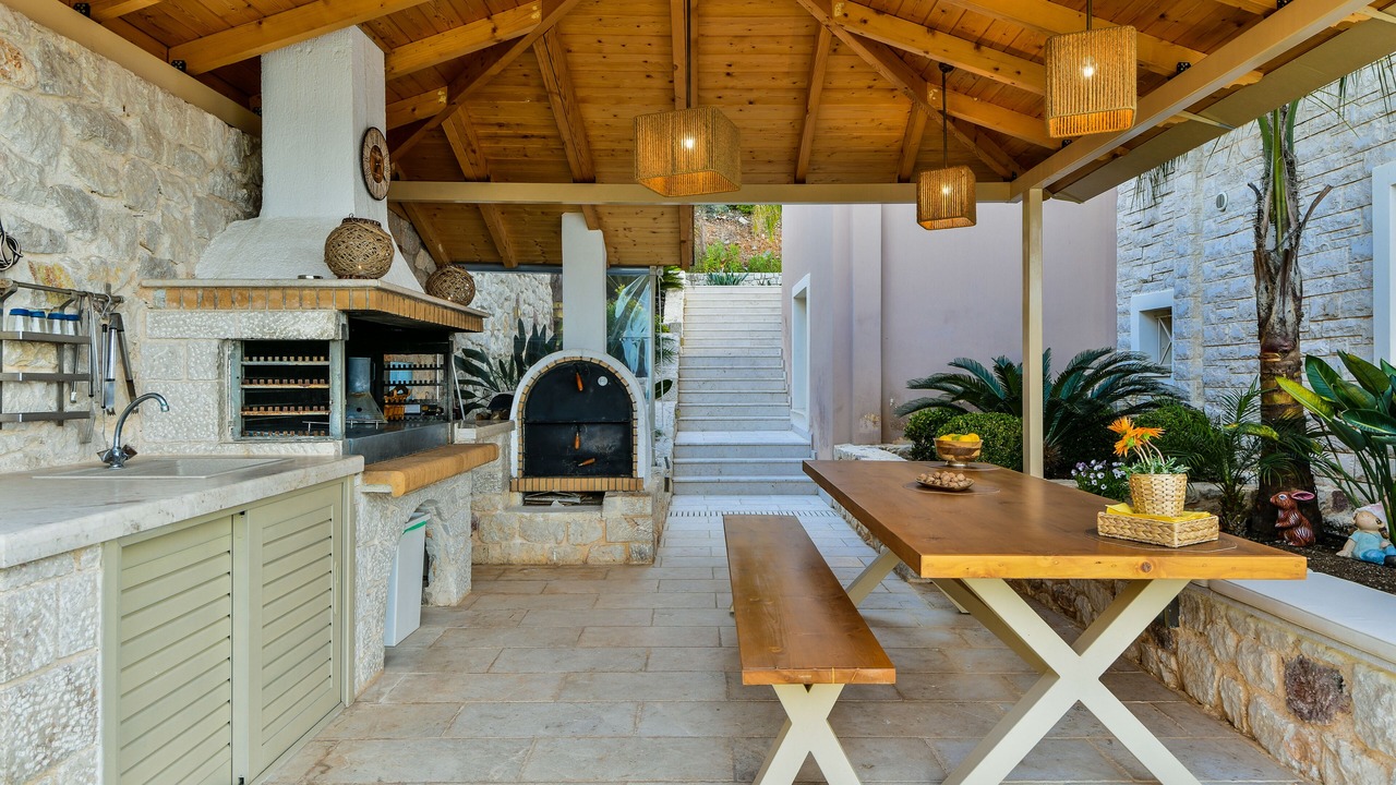 Photo of Outdoor in Melissopetra