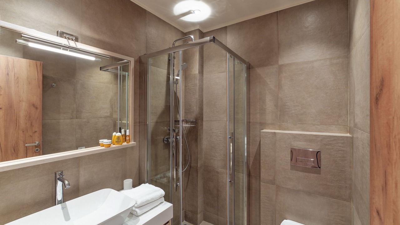 Photo of Bathroom in Petaloudes