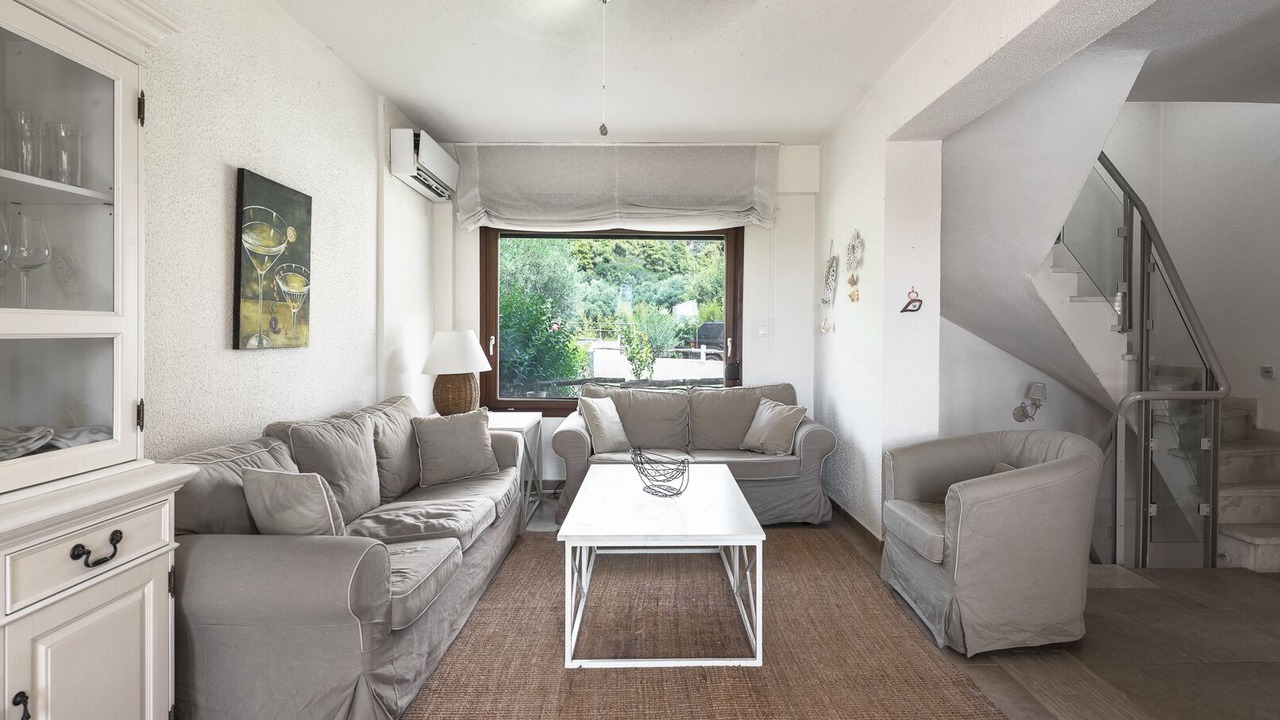 Photo of Livingroom in Sithonia
