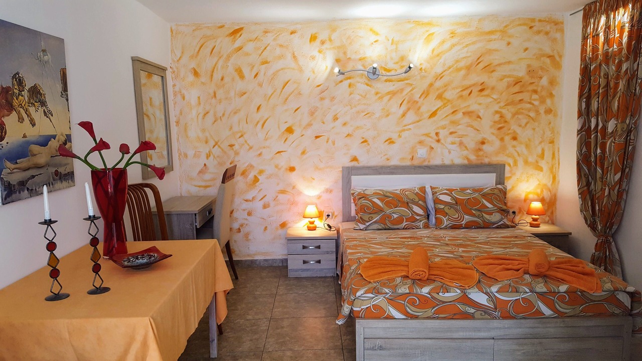Photo of Bedroom in Perissa