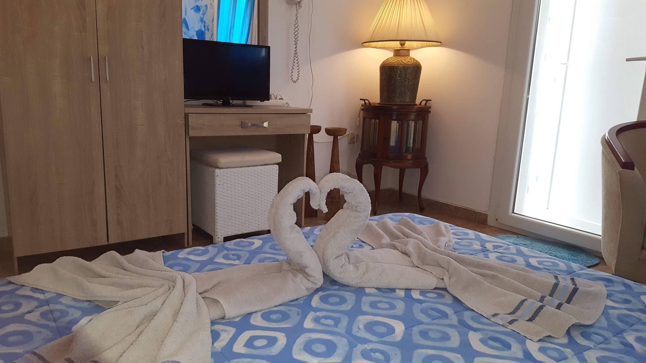 Photo of Bedroom in Perissa