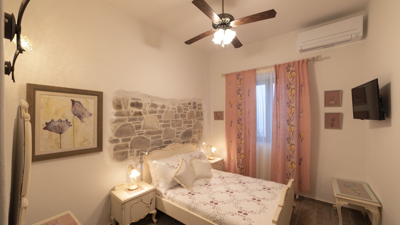 Photo of Bedroom in Koutsouras