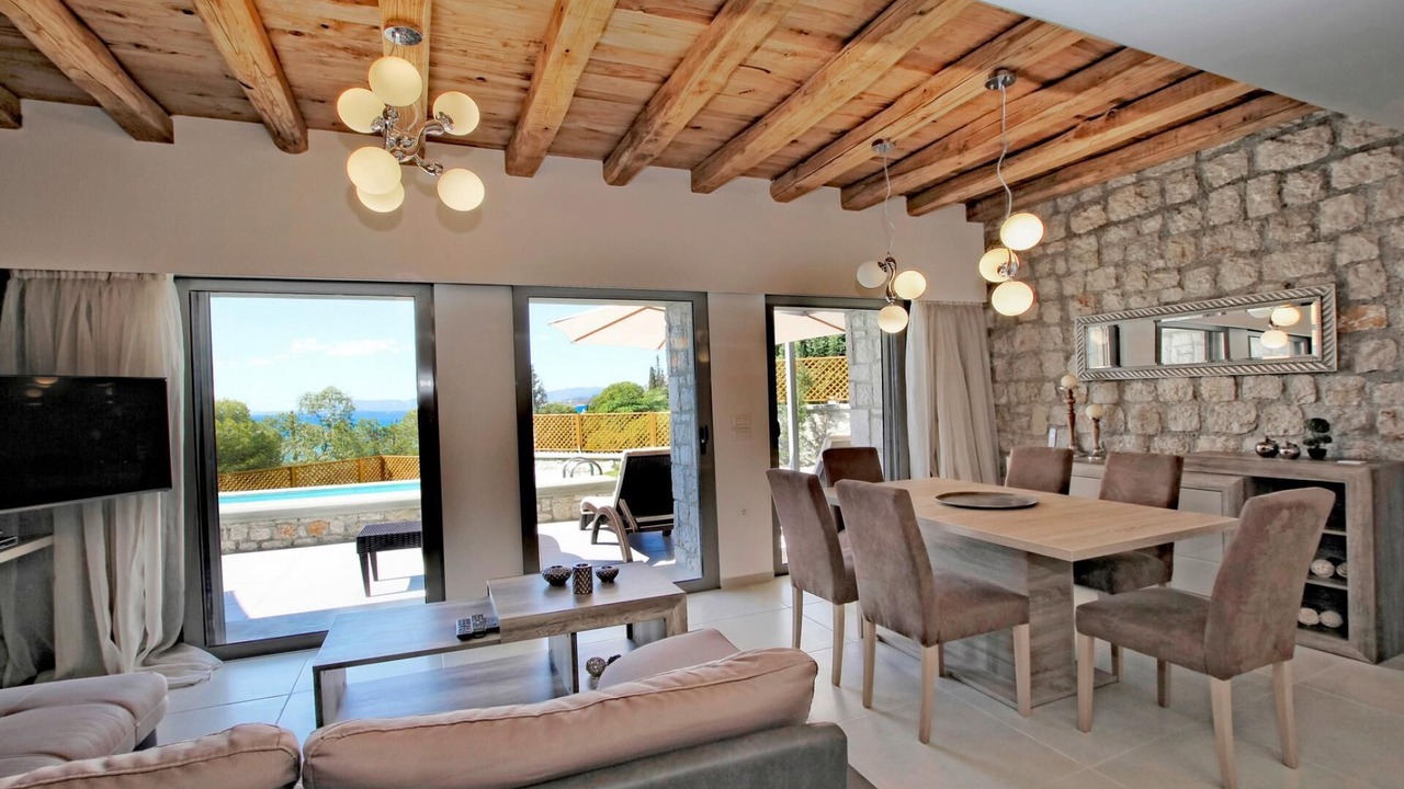 Photo of Others in Pefkos