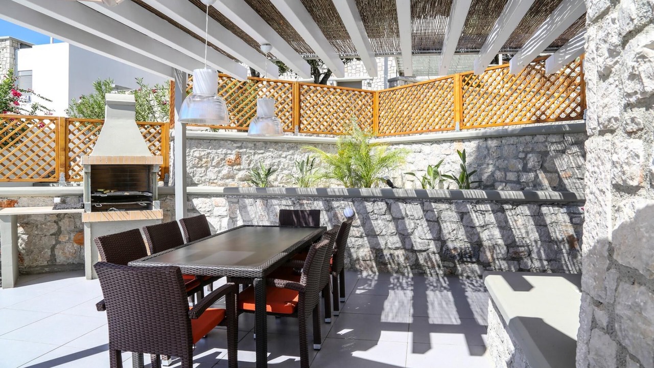 Photo of Outdoor in Pefkos