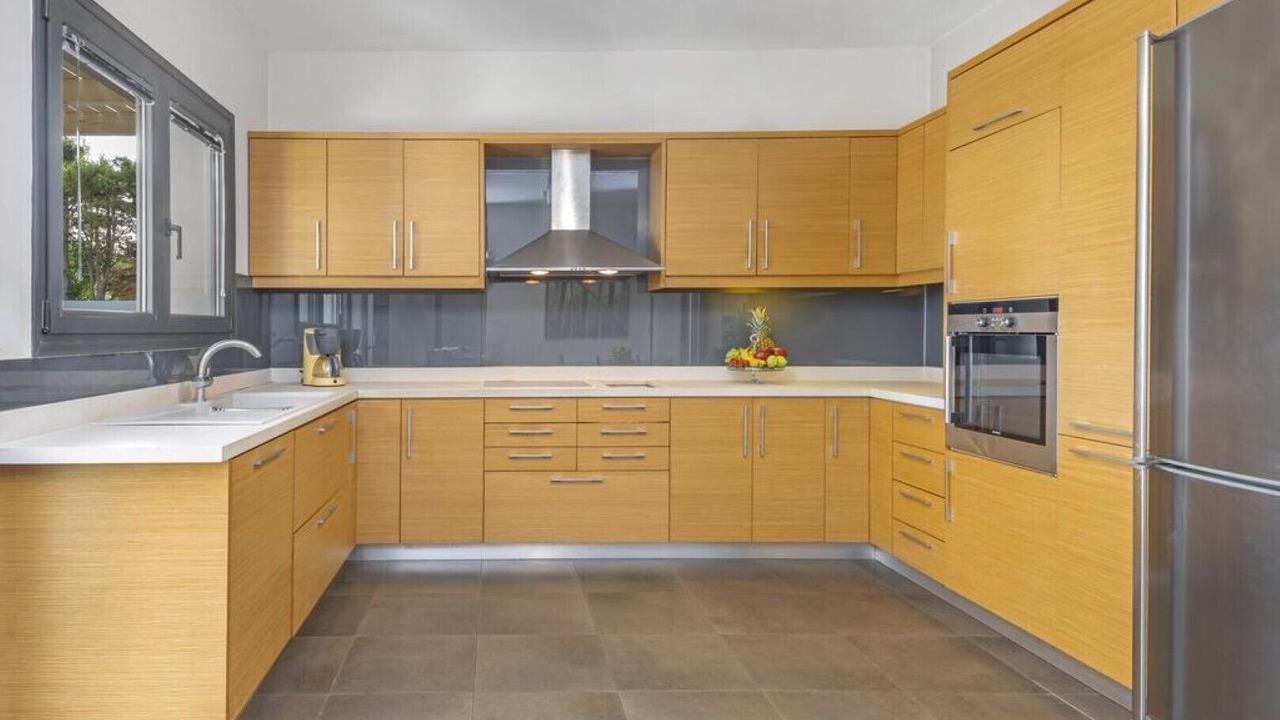Photo of Kitchen in Petaloudes