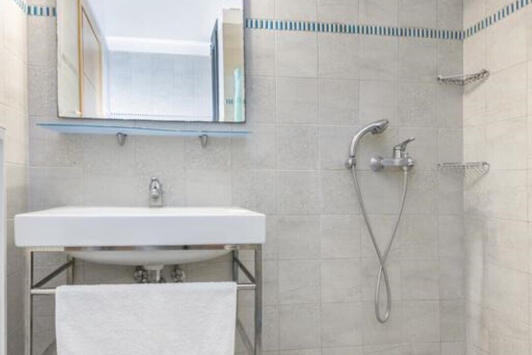 Photo of Bathroom in Petaloudes
