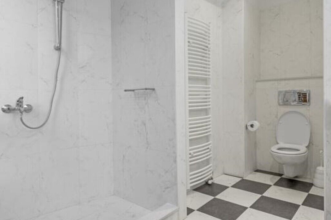 Photo of Bathroom in Petaloudes