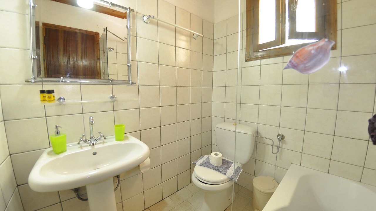 Photo of Bathroom in Mpogdanatika