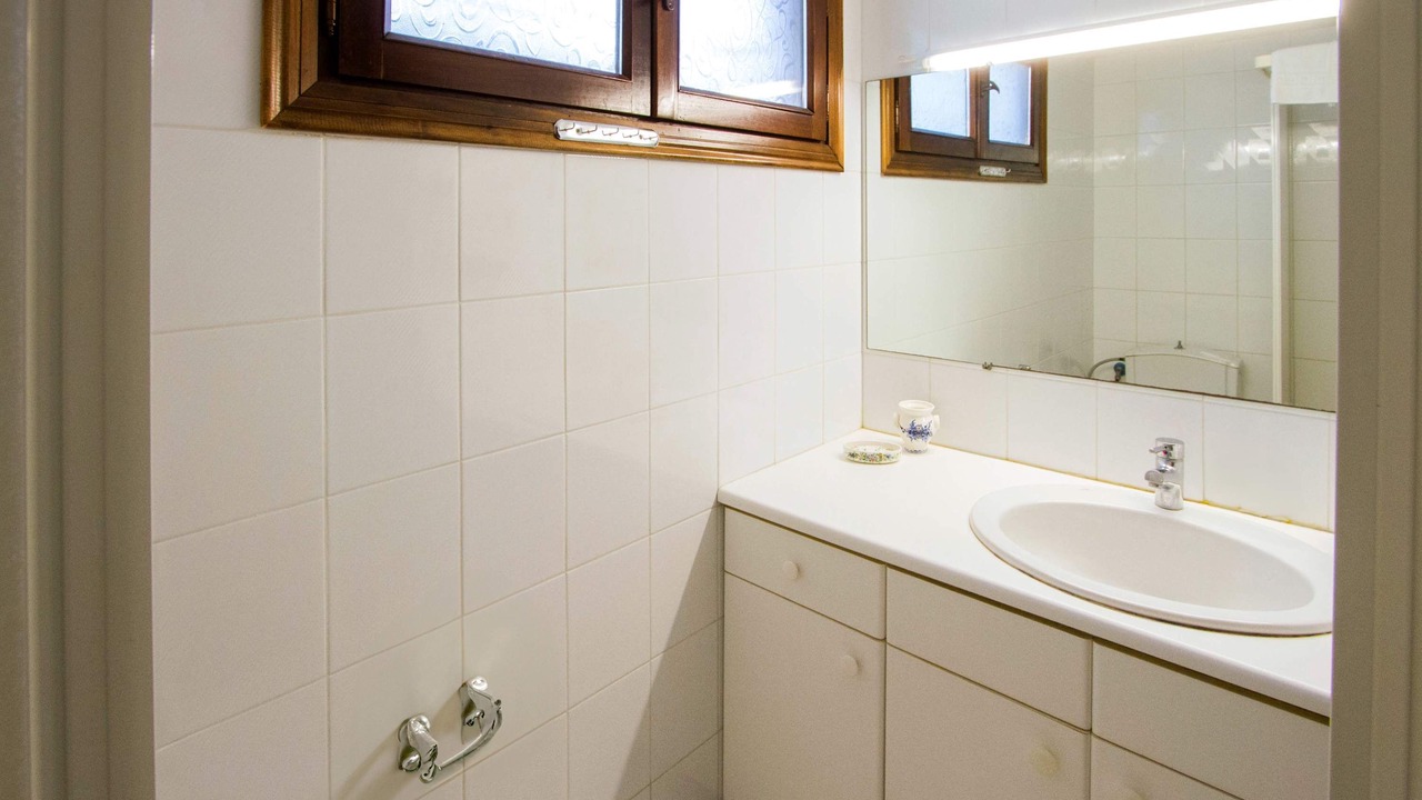 Photo of Bathroom in Sane