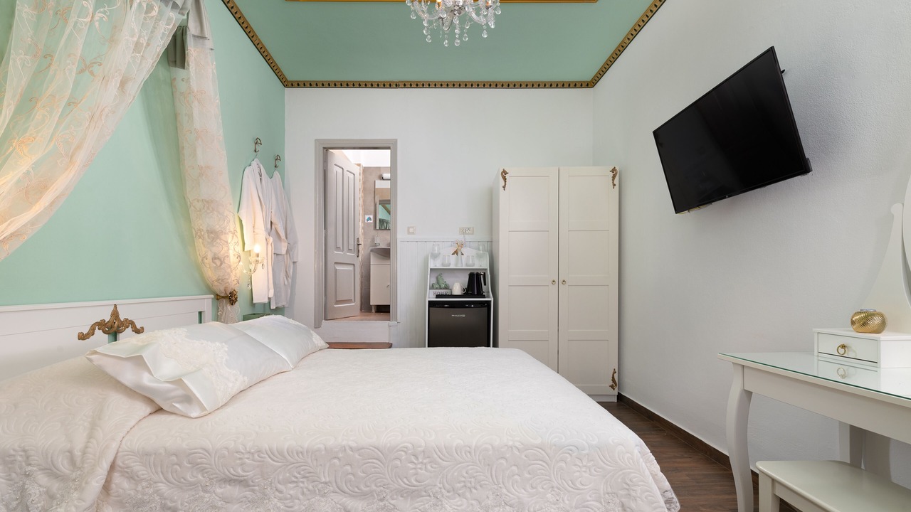 Photo of Bedroom in Symi
