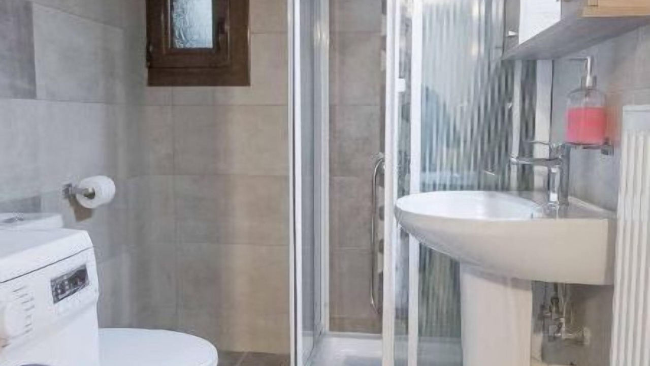 Photo of Bathroom in Kalambaka