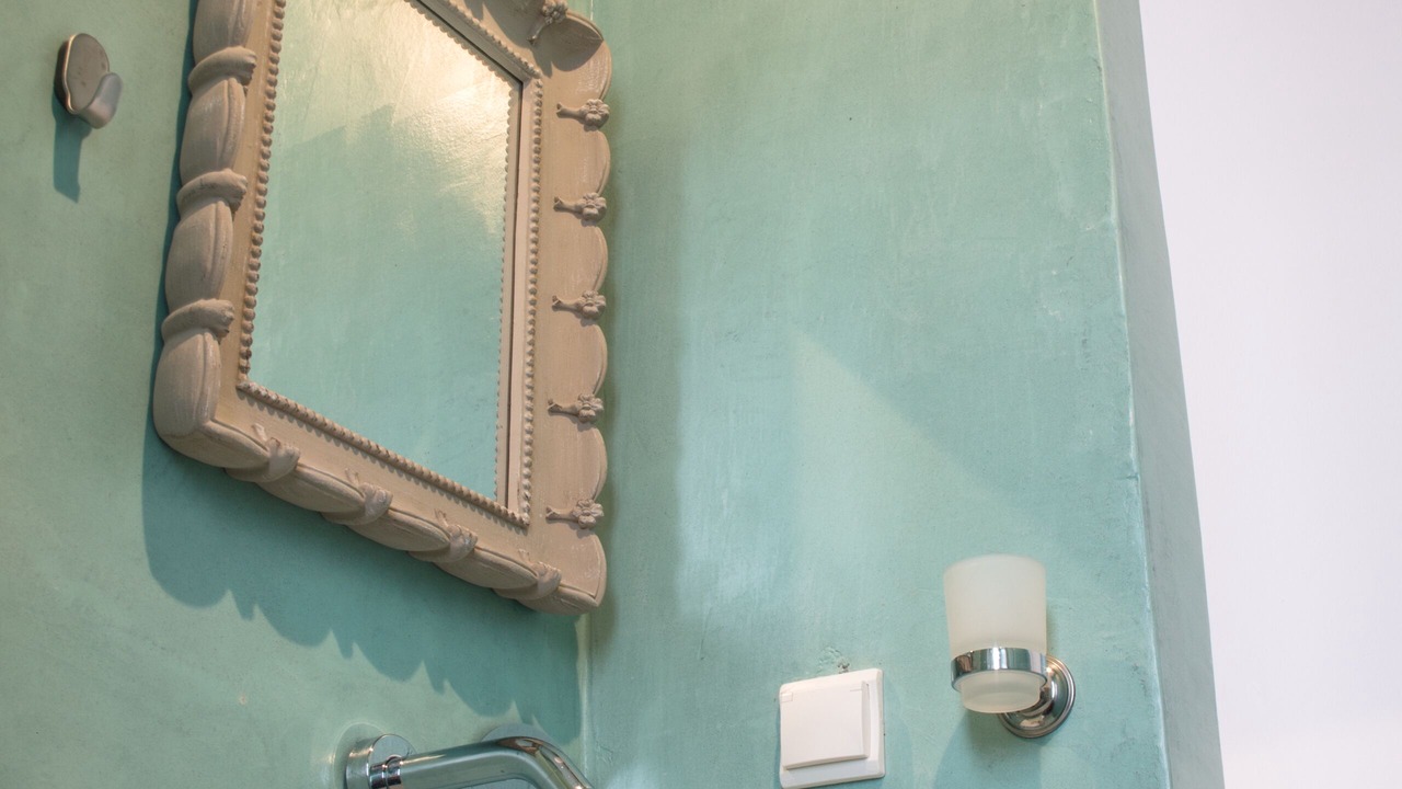 Photo of Bathroom in Paleopolis