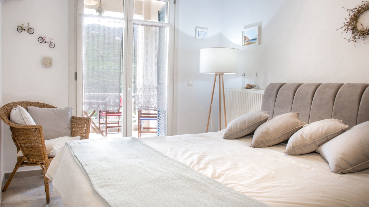 Photo of Bedroom in Paleopolis