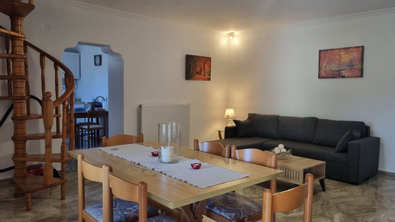 Photo of Livingroom in Vatos