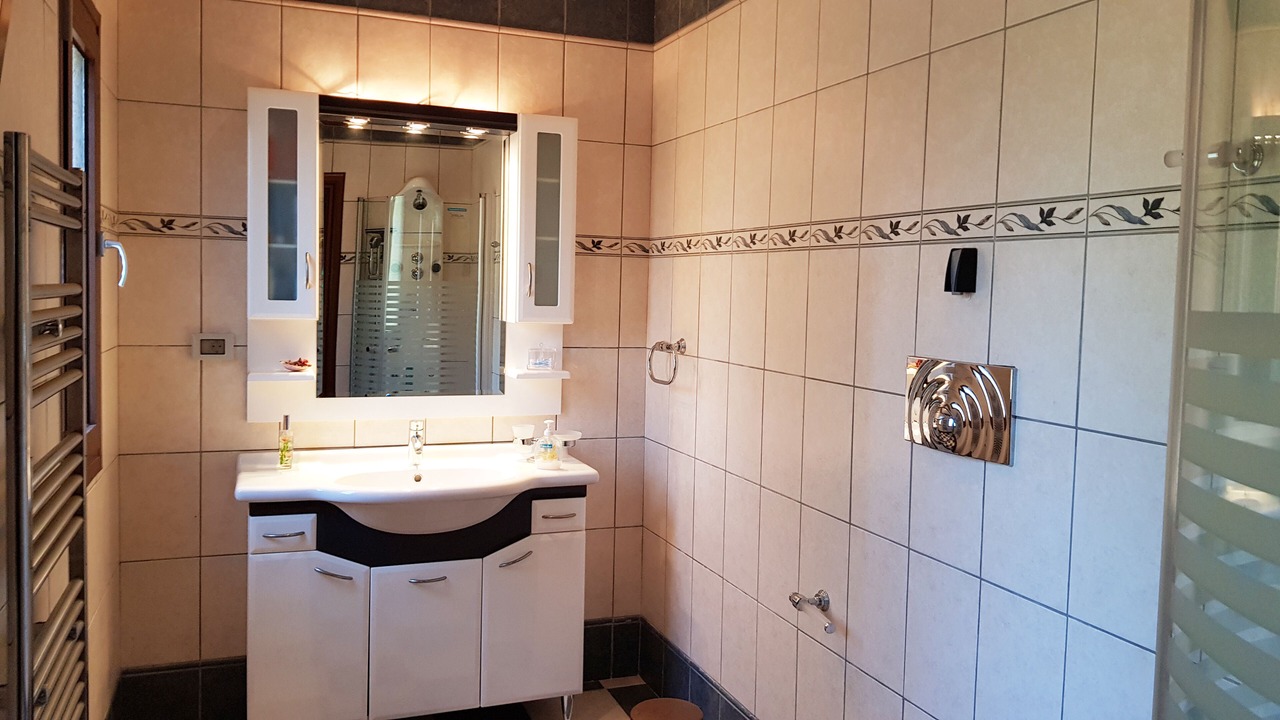 Photo of Bathroom in Karavados