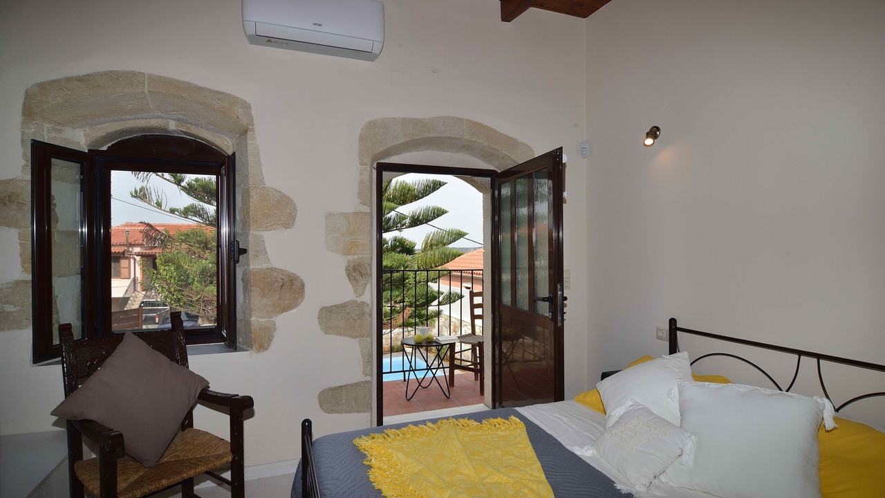 Photo of Bedroom in Tzitzifes
