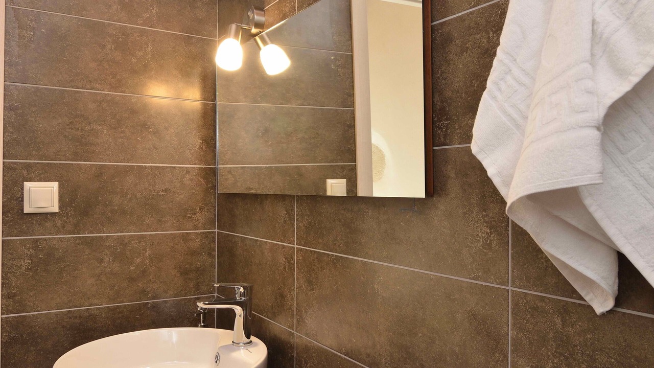 Photo of Bathroom in Tzitzifes