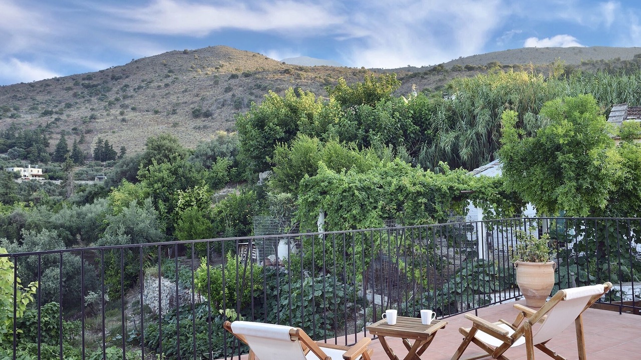 Photo of Outdoor in Tzitzifes