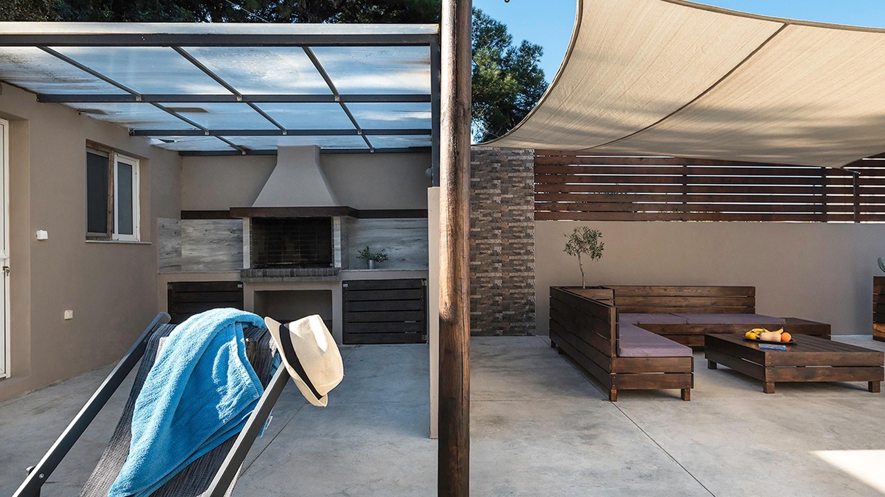 Photo of Patio Balcony in Asgourou