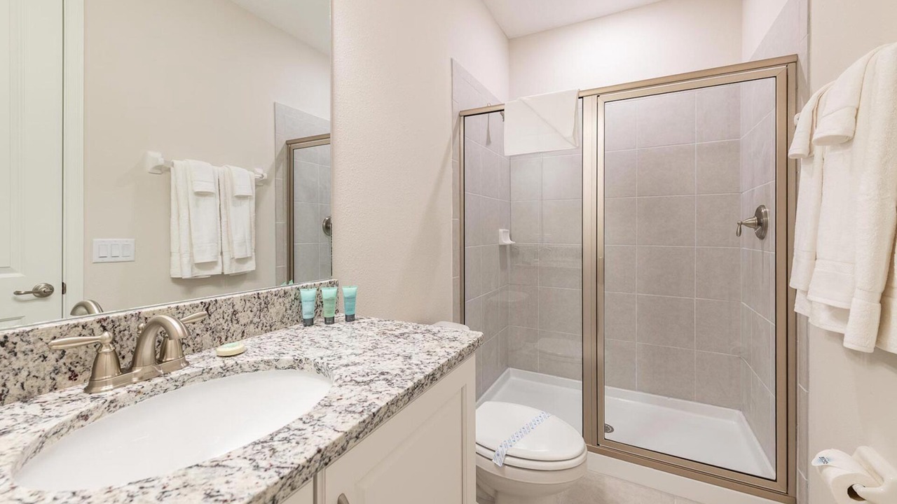 Photo of Bathroom in Bay Lake