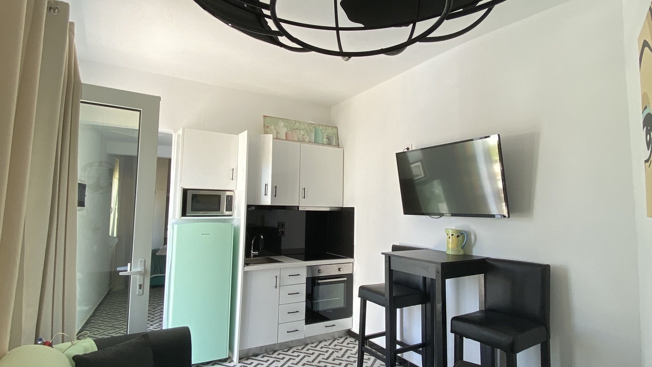 Photo of Livingroom in Adelianos Kampos