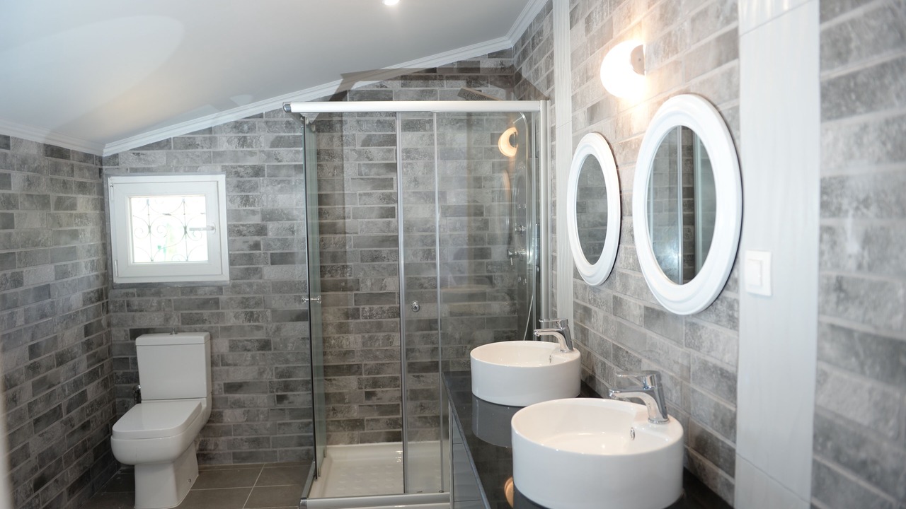 Photo of Bathroom in Chalikounas
