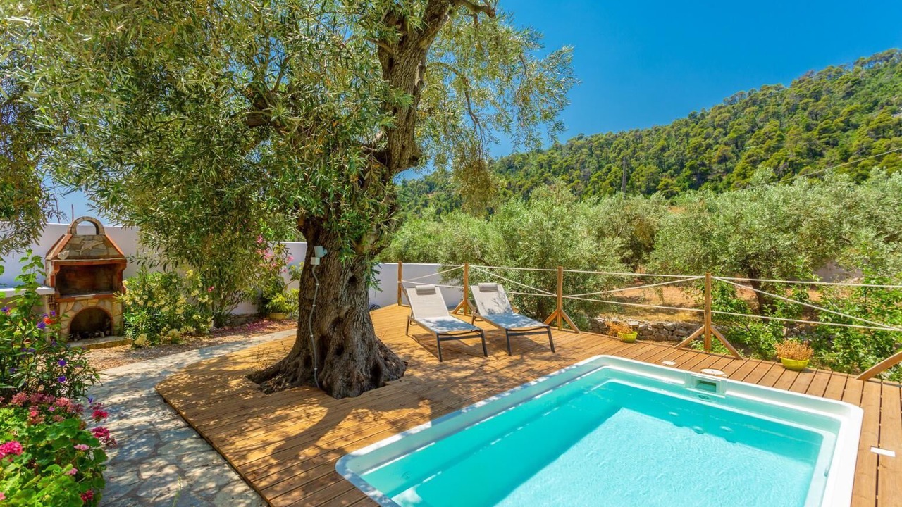 Photo of Outdoor in Votsi