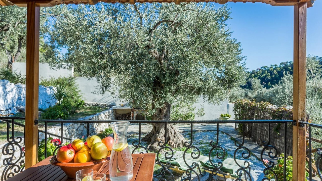 Photo of Outdoor in Votsi