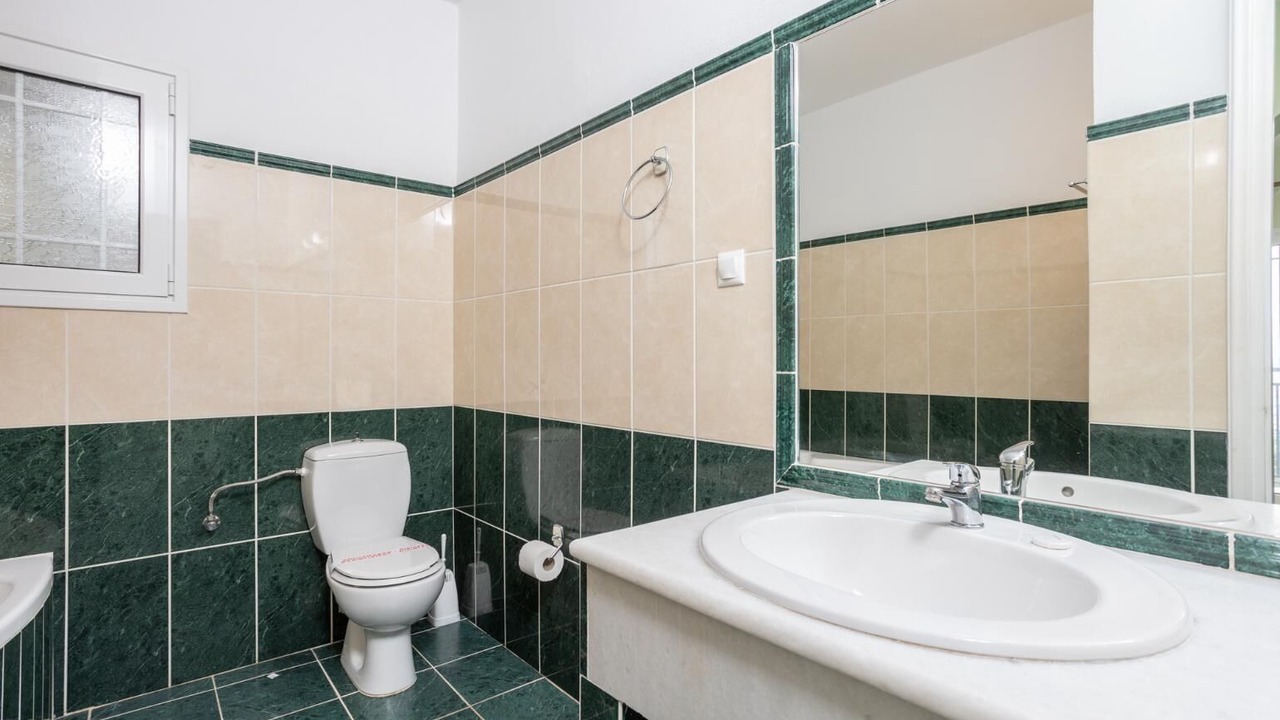 Photo of Bathroom in Katavolos