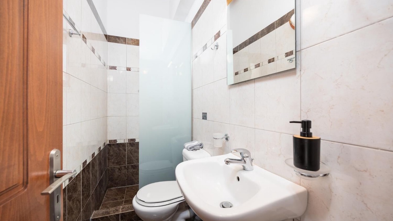 Photo of Bathroom in Mesovounia