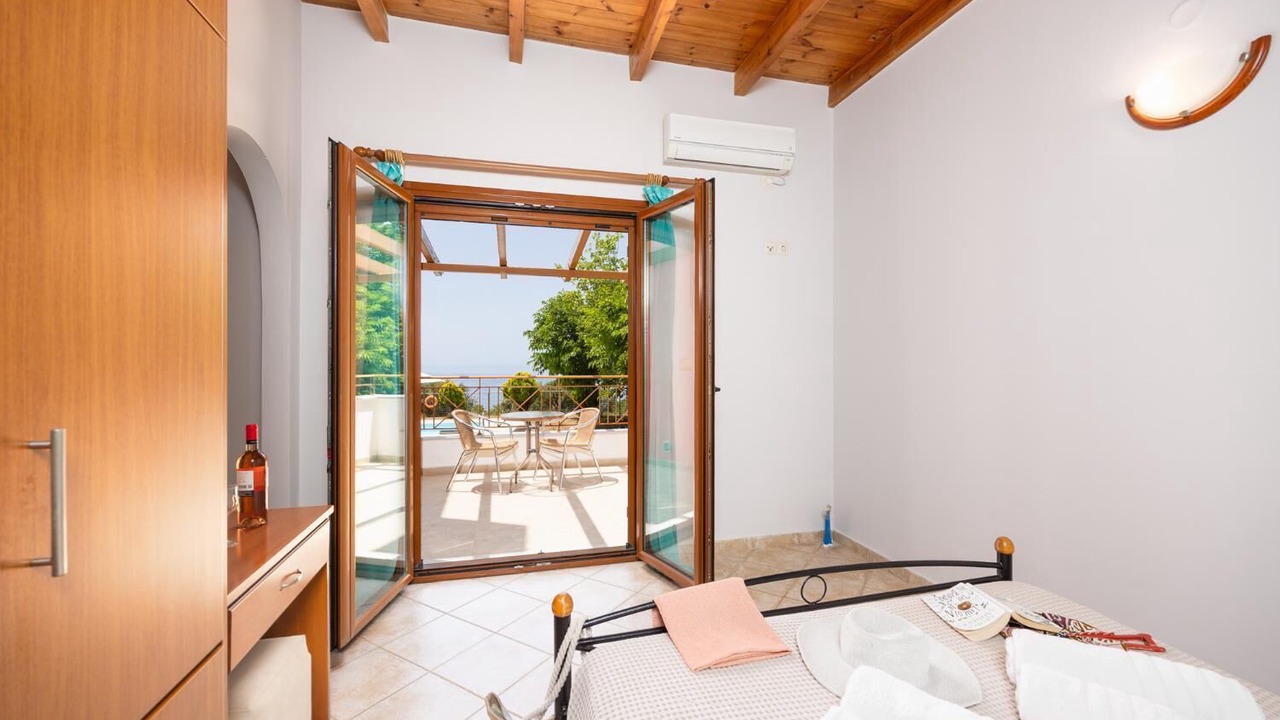 Photo of Bathroom in Mesovounia