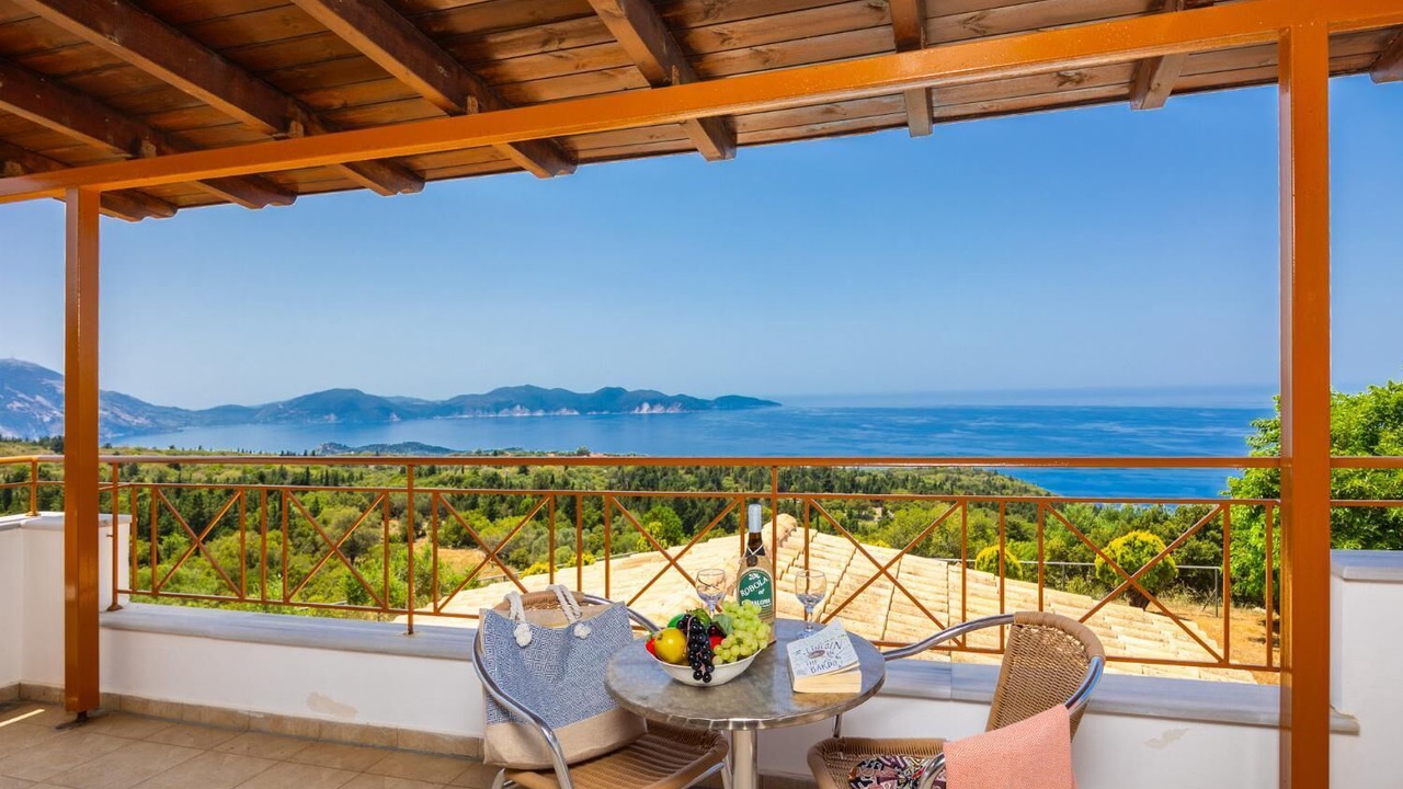 Photo of Patio Balcony in Mesovounia