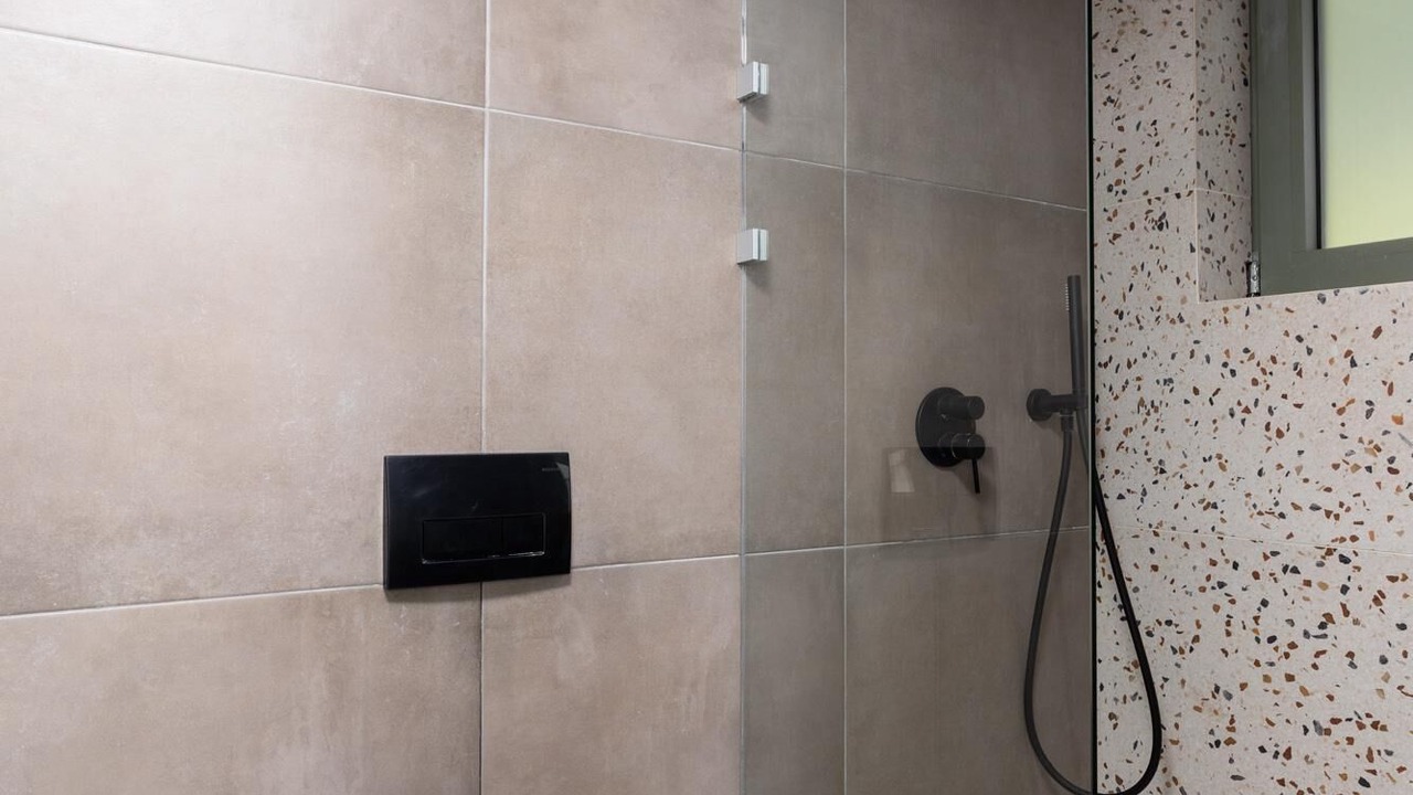 Photo of Bathroom in Maroulas