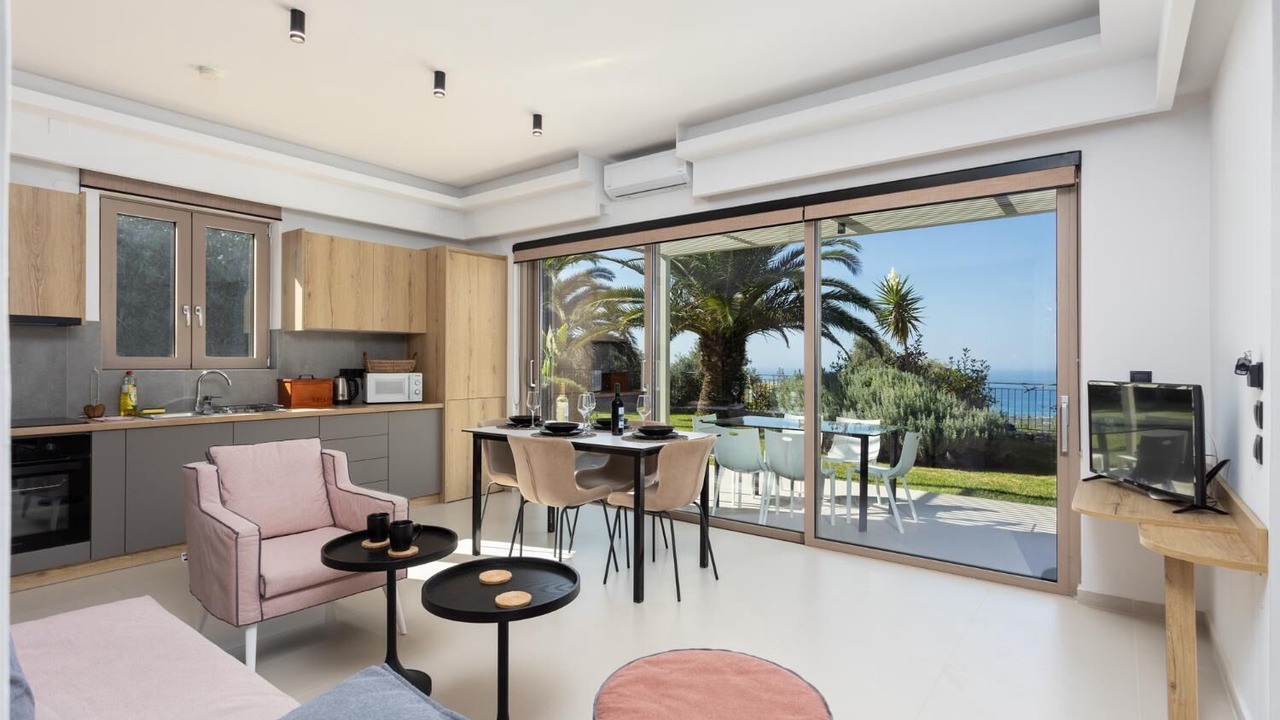 Photo of Bedroom in Maroulas