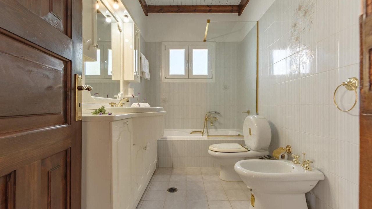 Photo of Bathroom in Nisaki