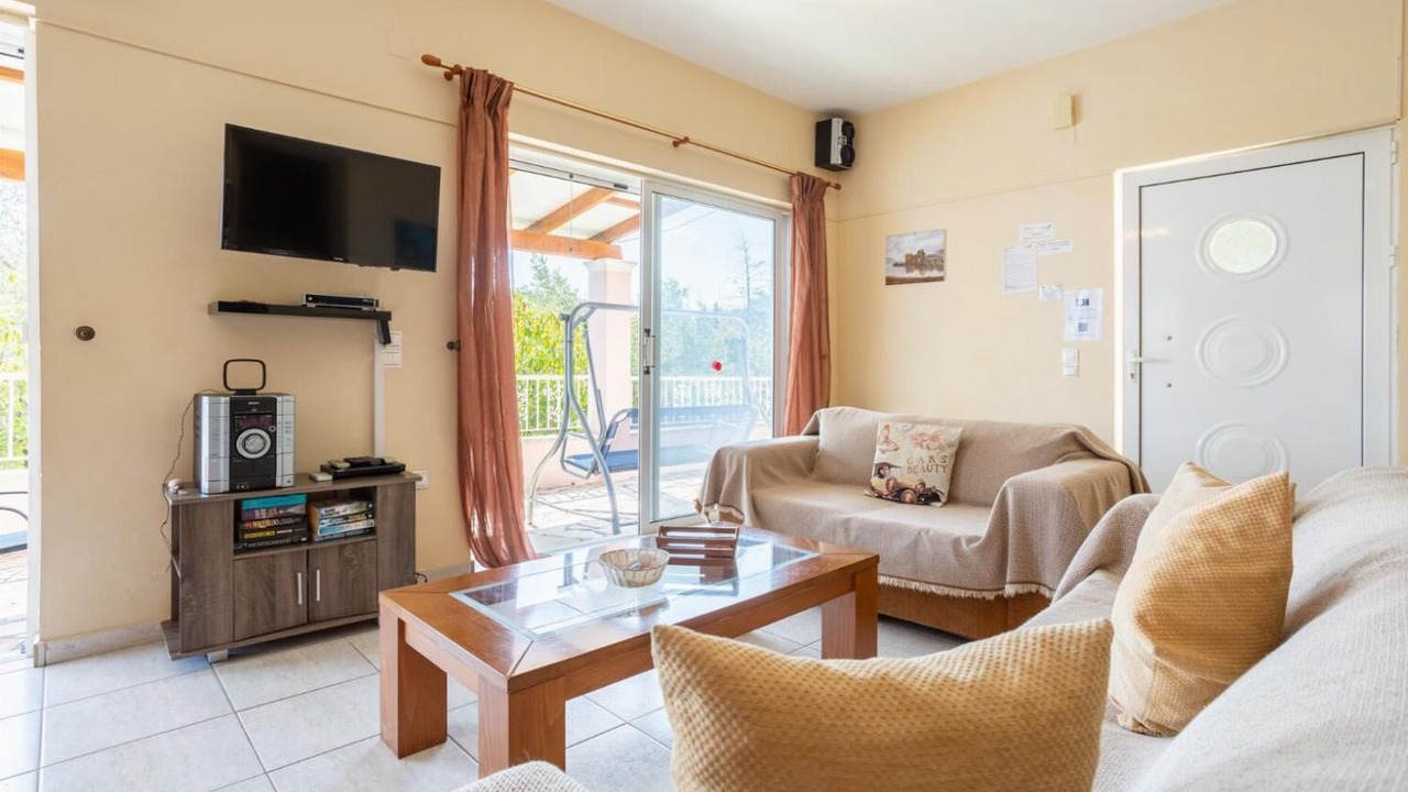 Photo of Livingroom in Katavolos