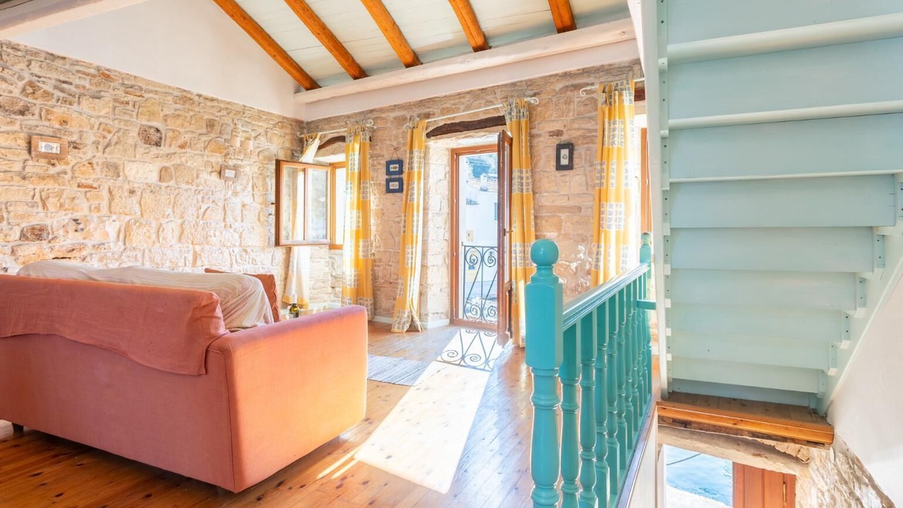 Photo of Bedroom in Longos