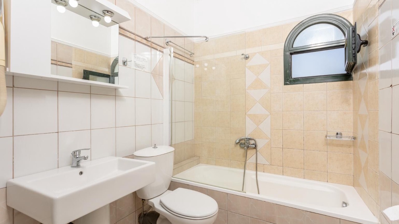 Photo of Bathroom in Lakka