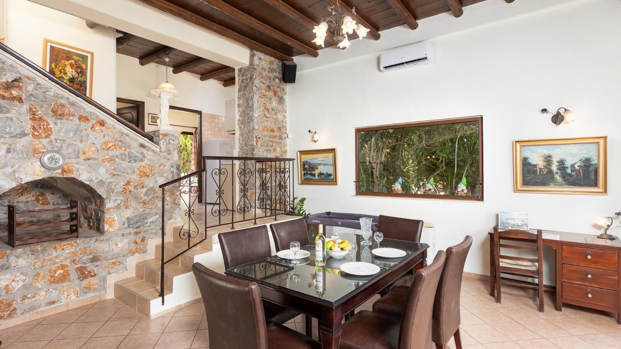 Photo of Livingroom in Tavronitis