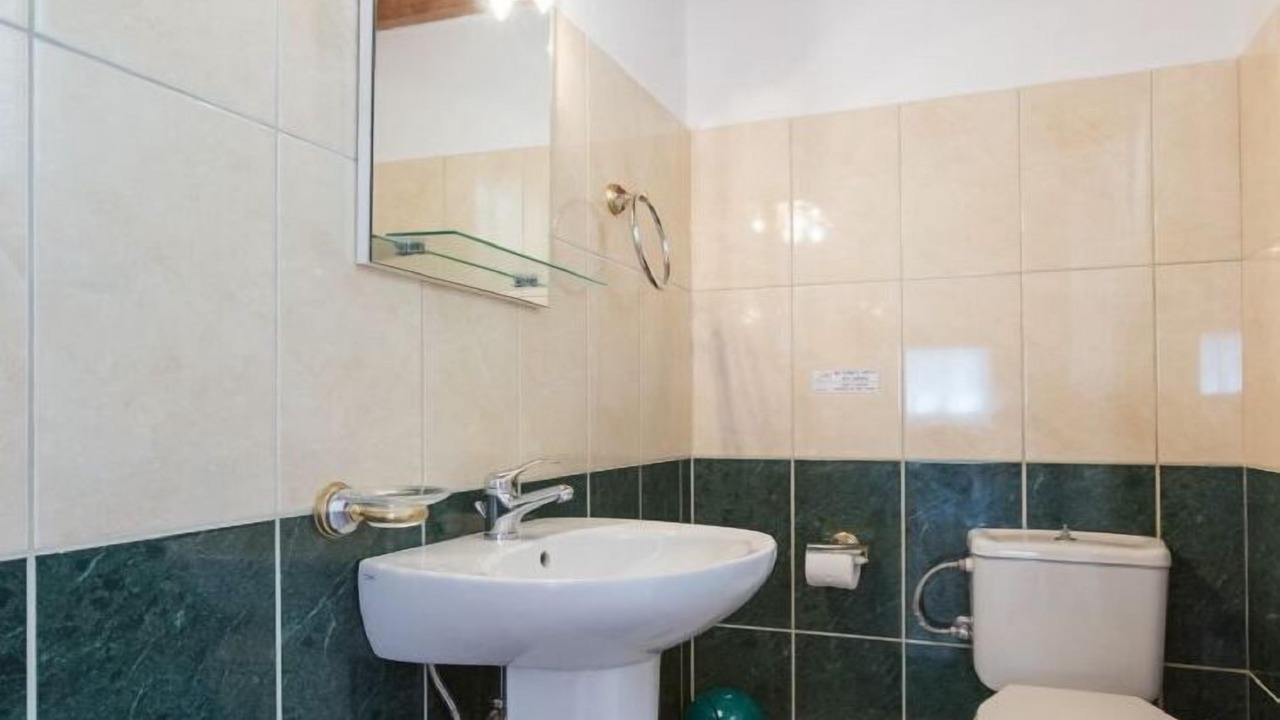 Photo of Bathroom in Katavolos