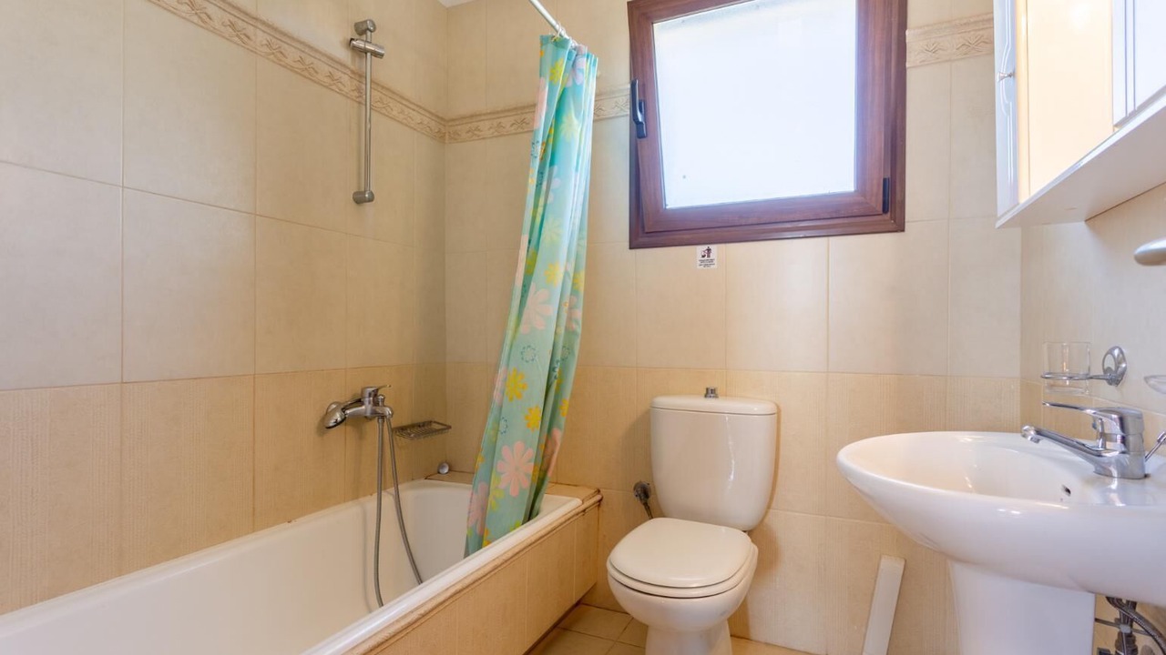 Photo of Bathroom in Kefalas