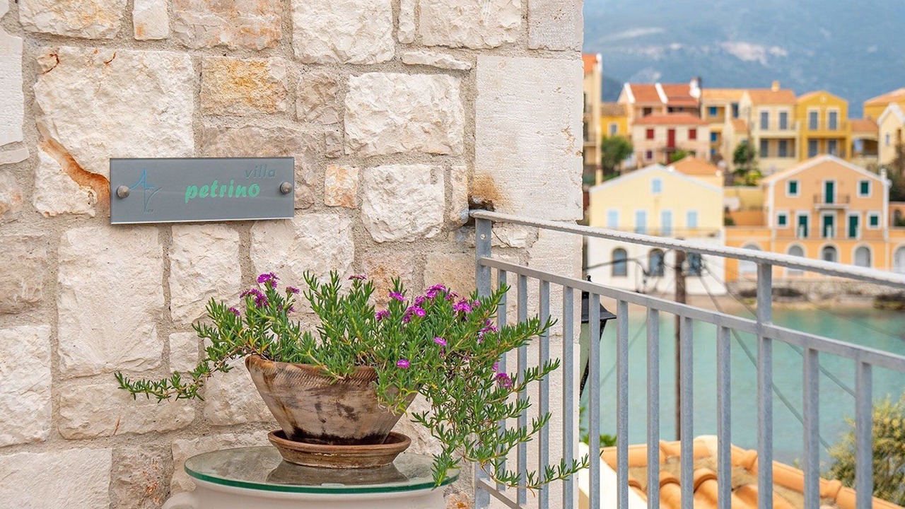 Photo of Others in Frourion
