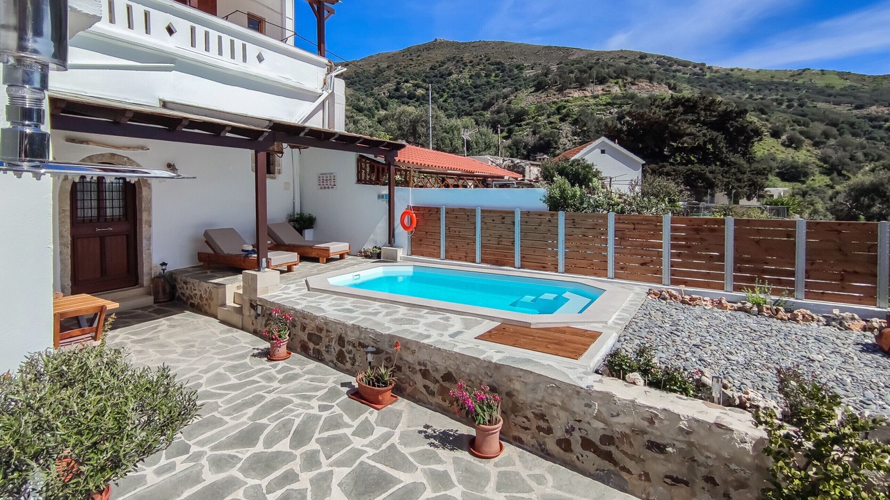 Photo of Patio Balcony in Rodakino
