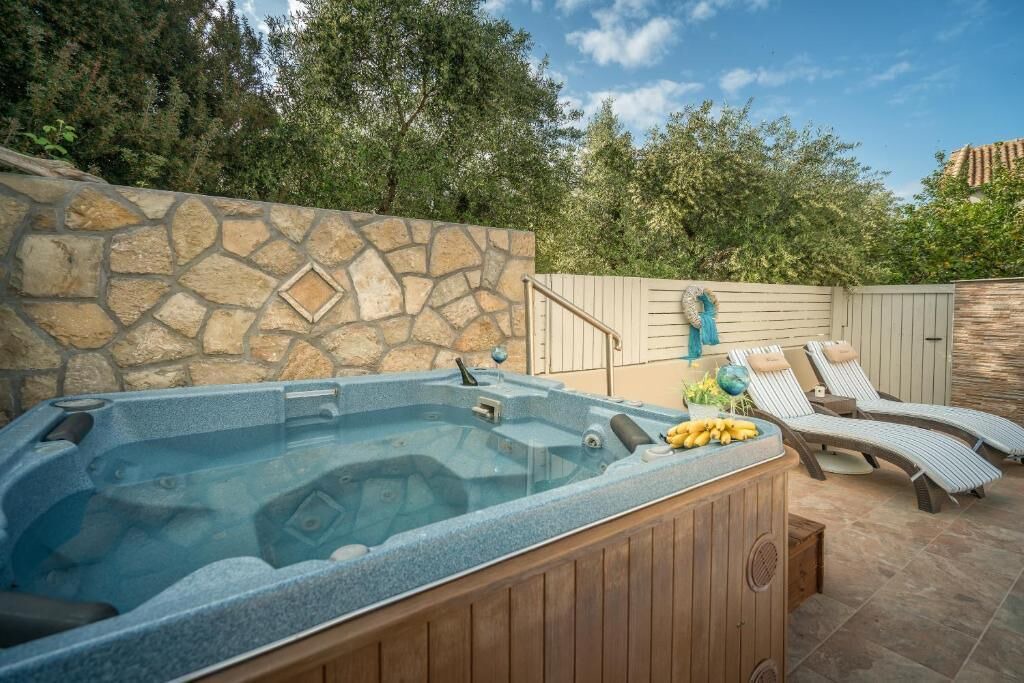 Photo of Outdoor in Neromilos