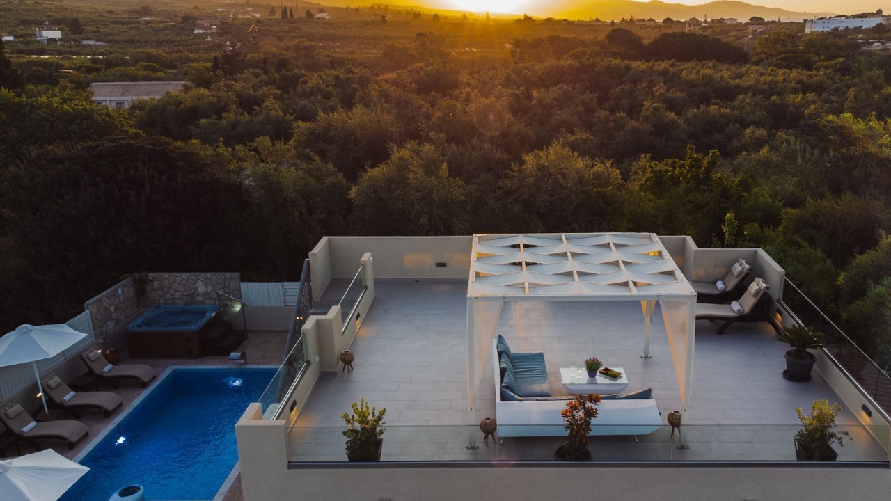 Photo of Outdoor in Neromilos